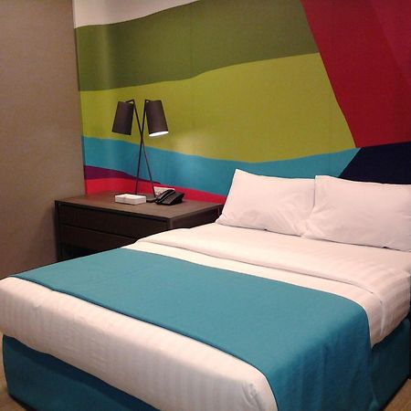 Boracay Uptown Hotel Balabag  Room photo