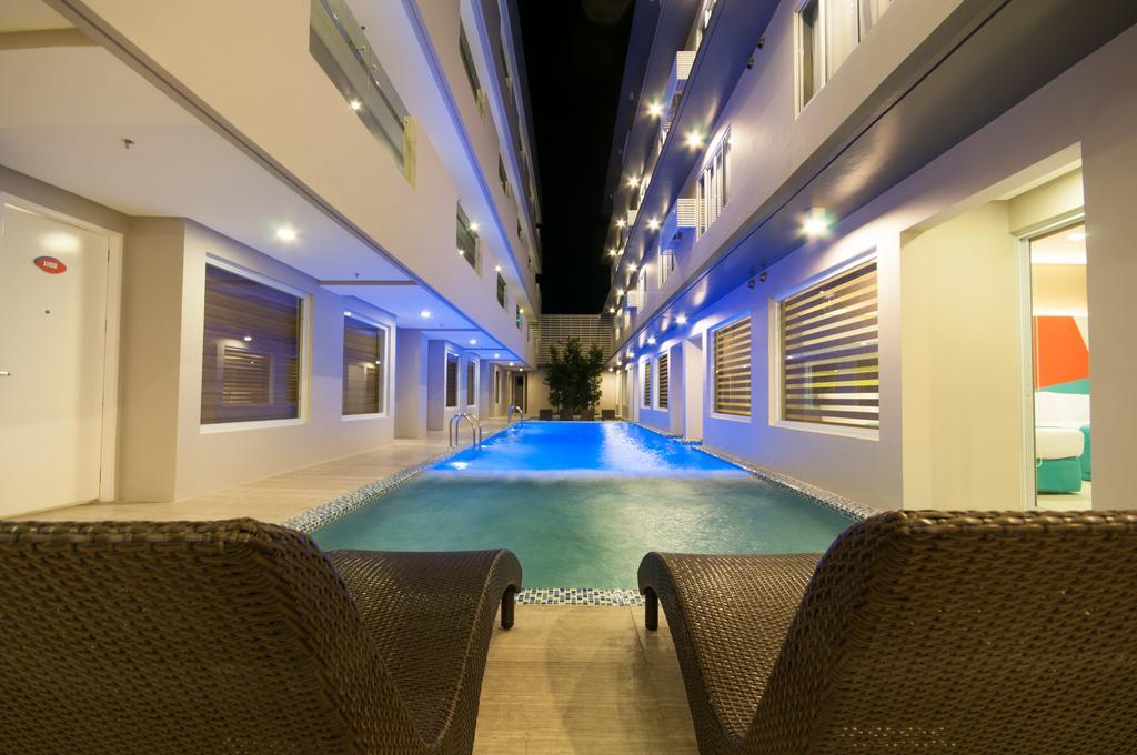 Boracay Uptown Hotel Balabag  Exterior photo