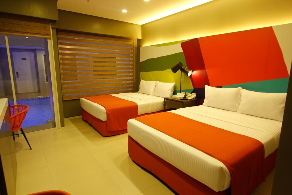 Boracay Uptown Hotel Balabag  Exterior photo
